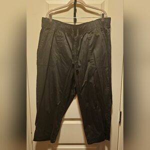 NWT Lane Bryant capri pants black size 18
